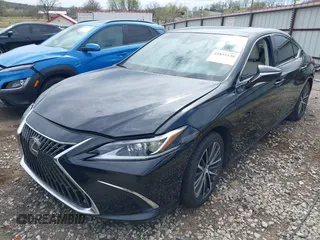 2022 Lexus ES 350 z VIN 58ADZ1B10NU119755, wystawiony jako IAAI lot #41855138 z przebiegiem 60 113 mil mil oraz . Historia ofert i sprzedaży dostępna na DreamBid. Obrazek 18.