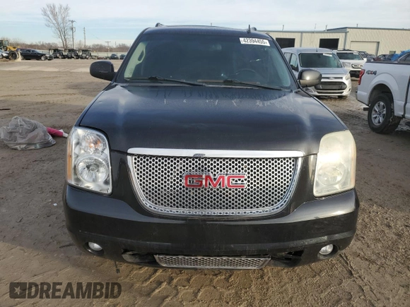 2011 GMC Yukon XL Denali z VIN 1GKS2MEF9BR378196, wystawiony jako Copart lot #42394455 z przebiegiem 257 736 mil mil oraz Szkody całkowita. Historia ofert i sprzedaży dostępna na DreamBid. Obrazek 5.