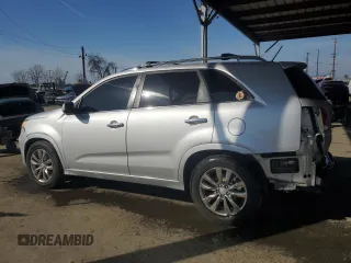 2011 Kia Sorento SX with VIN 5XYKW4A28BG170568, listed as a Copart auction lot 44372555 with 218,737 mi miles and Salvage Title. Bid and sale history available at carsss.com. Image 2.