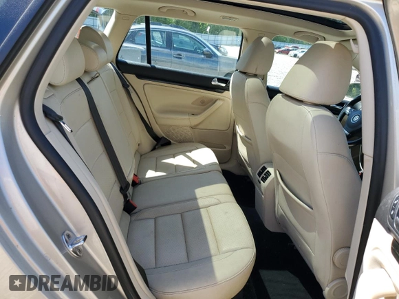 2014 Volkswagen Jetta TDI w/Sunroof with VIN 3VWPL7AJ5EM606949, listed as a Copart auction lot 58863125 with 131,179 mi miles and Clean title. Bid and sale history available at DreamBid. Image 10.