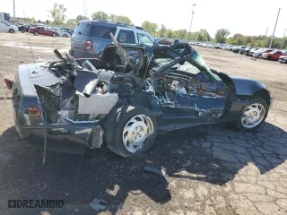 1994 Chevrolet Corvette with VIN 1G1YY22P8R5121241, listed as a Copart auction lot 70832883 with 43,151 mi miles and Clean Title. Bid and sale history available at carsss.com. Image 3.