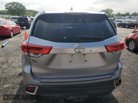 2018 Toyota Highlander Limited z VIN 5TDDZRFH7JS812998, wystawiony jako Copart lot #57641925 z przebiegiem 150 027 mil mil oraz Czysty tytuł • Clean title. Historia ofert i sprzedaży dostępna na DreamBid. Obrazek 6.