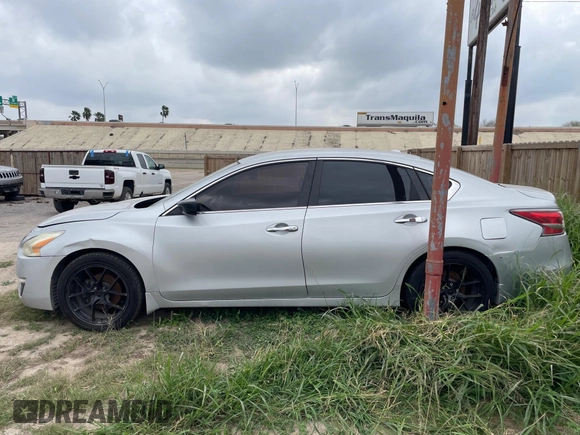 2015 Nissan Altima S with VIN 1N4AL3AP7FN348629, listed as a IAAI auction lot 41723798 with 283,642 mi miles and . Bid and sale history available at DreamBid. Image 13.