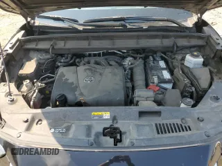 2022 Toyota Highlander XLE with VIN 5TDGZRBH6NS567328, listed as a Copart auction lot 66147185 with 205,654 mi miles and Clean title. Bid and sale history available at DreamBid. Image 12.