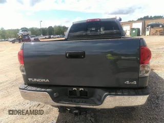 2008 Toyota Tundra z VIN 5TBBT54108S459028, wystawiony jako IAAI lot #41914299 z przebiegiem 208 383 mil mil oraz . Historia ofert i sprzedaży dostępna na DreamBid. Obrazek 16.
