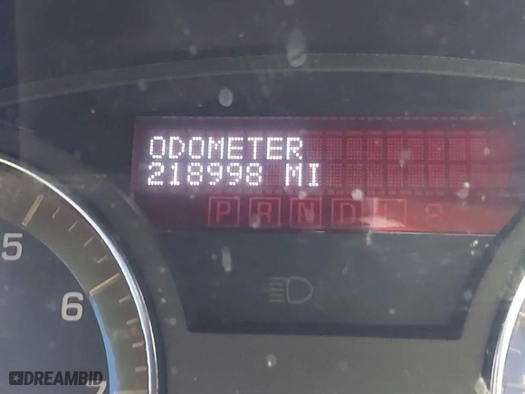 2007 Saturn Outlook XR with VIN 5GZER23757J124154, listed as a IAAI auction lot 41645018 with 218,998 mi miles. Bid and sale history available at carsss.com. Image 7.