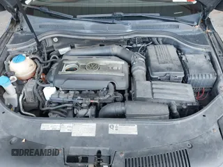 2013 Volkswagen CC Sport with VIN WVWAP7AN0DE540010, listed as a IAAI auction lot 41837983 with 277,144 mi miles. Bid and sale history available at carsss.com. Image 10.