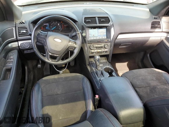2018 Ford Explorer XLT with VIN 1FM5K8D85JGA96646, listed as a Copart auction lot 57158185 with 90,657 mi miles and Salvage title. Bid and sale history available at DreamBid. Image 8.