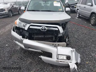 2011 Toyota 4Runner Trail with VIN JTEBU5JR5B5074250, listed as a IAAI auction lot 41796053 with 152,447 mi miles. Bid and sale history available at carsss.com. Image 12.