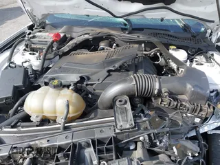 2020 Ford Mustang EcoBoost z VIN 1FATP8UH0L5134222, wystawiony jako IAAI lot #41477417 z przebiegiem 40 698 mil mil oraz . Historia ofert i sprzedaży dostępna na DreamBid. Obrazek 10.