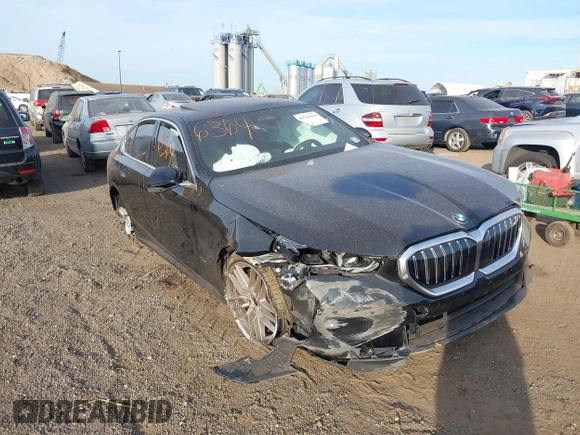 2024 BMW 5 Series 540i xDrive with VIN WBA63FJ08RCS79869, listed as a IAAI auction lot 40786364 with 4,900 mi miles. Bid and sale history available at carsss.com. Image 20.