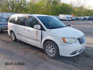 2013 Chrysler Town & Country Touring with VIN 2C4RC1BG6DR540964, listed as a IAAI auction lot 42215779 with 218,141 mi miles. Bid and sale history available at carsss.com. Image 1.