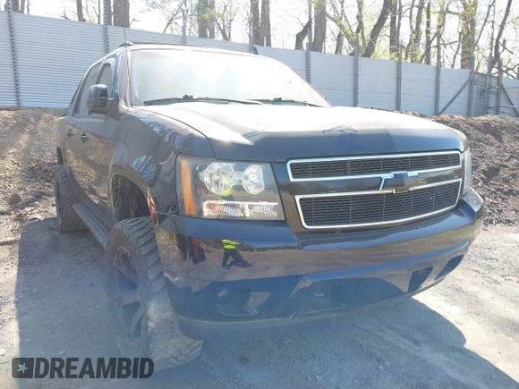 2011 Chevrolet Avalanche LS with VIN 3GNTKEE38BG141508, listed as a IAAI auction lot 42103252 with 107,997 mi miles and . Bid and sale history available at DreamBid. Image 12.
