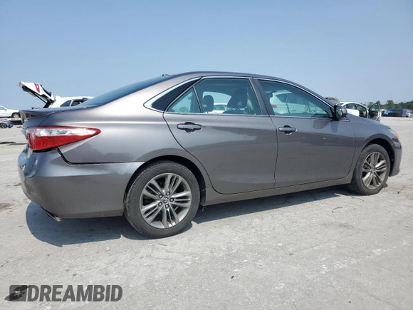 2017 Toyota Camry XLE with VIN 4T1BF1FK0HU340416, listed as a Copart auction lot 60163725 with 136,229 mi miles and Salvage title. Bid and sale history available at DreamBid. Image 3.