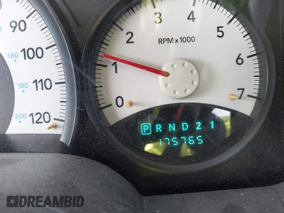 2008 Dodge Dakota ST with VIN 1D7HE22K28S513299, listed as a IAAI auction lot 41855012 with 175,765 mi miles and . Bid and sale history available at carsss.com. Image 7.