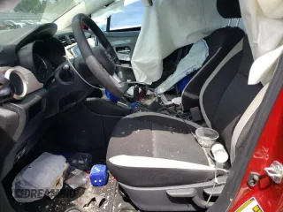2021 Nissan Versa SV z VIN 3N1CN8EV9ML889734, wystawiony jako Copart lot #62571105 z przebiegiem 71 558 mil mil oraz Szkoda całkowita • Salvage title. Historia ofert i sprzedaży dostępna na DreamBid. Obrazek 7.