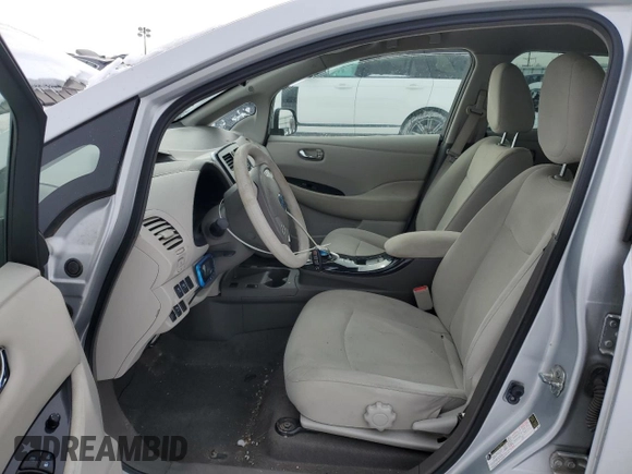 2011 Nissan LEAF SL-e with VIN JN1AZ0CP7BT006319, listed as a Copart auction lot 45422725 with 71,048 mi miles and Salvage Title. Bid and sale history available at carsss.com. Image 7.