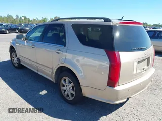 2006 Cadillac SRX z VIN 1GYEE637760197643, wystawiony jako IAAI lot #41864261 z przebiegiem 223 047 mil mil oraz . Historia ofert i sprzedaży dostępna na DreamBid. Obrazek 3.