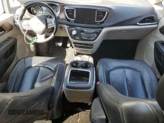 2017 Chrysler Pacifica Touring L Plus with VIN 2C4RC1EGXHR622276, listed as a Copart auction lot 48324795 with 118,370 mi miles and Salvage Title. Bid and sale history available at DreamBid. Image 8.