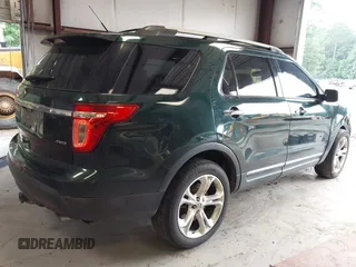 2013 Ford Explorer XLT with VIN 1FM5K8D88DGC37309, listed as a IAAI auction lot 40073755 with 226,883 mi miles and . Bid and sale history available at carsss.com. Image 4.