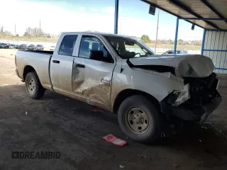 2019 Ram 1500 Tradesman z VIN 1C6RR7FG2KS667998, wystawiony jako Copart lot #52797085 z przebiegiem 69 821 mil mil oraz Szkoda całkowita • Salvage title. Historia ofert i sprzedaży dostępna na DreamBid. Obrazek 4.