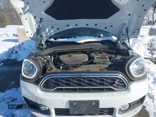 2018 MINI Countryman Cooper S z VIN WMZYT5C39J3E19190, wystawiony jako IAAI lot #41364349 z przebiegiem 44 941 mil mil oraz . Historia ofert i sprzedaży dostępna na DreamBid. Obrazek 10.