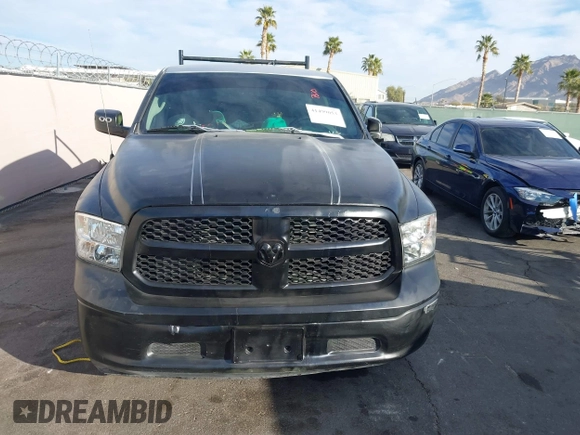 2016 Ram 1500 Express z VIN 1C6RR6FG7GS382649, wystawiony jako IAAI lot #41499053 z przebiegiem 97 531 mil mil oraz . Historia ofert i sprzedaży dostępna na DreamBid. Obrazek 12.