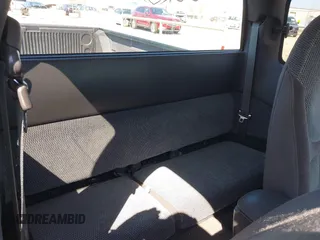1999 Dodge Dakota SLT z VIN 1B7GL22X0XS128071, wystawiony jako IAAI lot #42010239 z przebiegiem 150 495 mil mil oraz . Historia ofert i sprzedaży dostępna na DreamBid. Obrazek 8.
