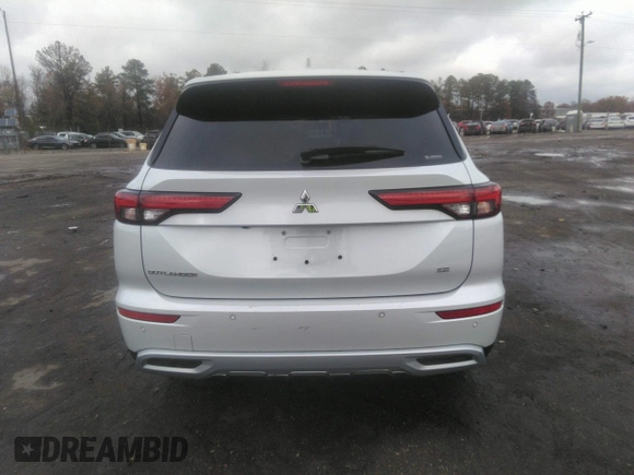 2022 Mitsubishi Outlander SE with VIN JA4J4UA88NZ084473, listed as a IAAI auction lot 40877218 with 23,975 mi miles. Bid and sale history available at carsss.com. Image 17.