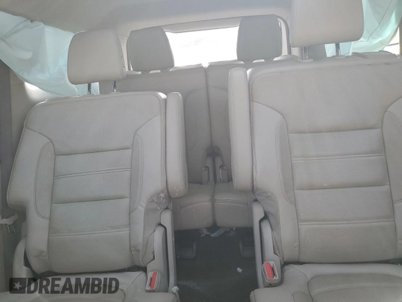 2017 GMC Acadia Denali z VIN 1GKKNXLS1HZ125178, wystawiony jako Copart lot #54058725 z przebiegiem 97 981 mil mil oraz Szkoda całkowita • Salvage title. Historia ofert i sprzedaży dostępna na DreamBid. Obrazek 10.