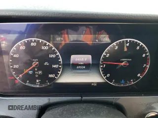 2020 Mercedes-Benz E 350 with VIN WDDZF8EBXLA734339, listed as a Copart auction lot 53854785 with 69,534 mi miles and Salvage Title. Bid and sale history available at DreamBid. Image 9.