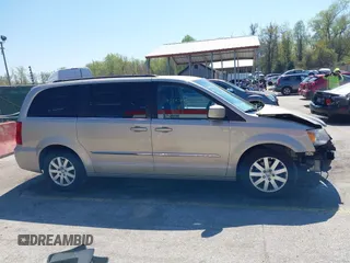 2013 Chrysler Town & Country Touring with VIN 2C4RC1BG2DR605857, listed as a IAAI auction lot 42001954 with 158,445 mi miles. Bid and sale history available at carsss.com. Image 13.