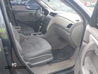 2014 Chevrolet Traverse LS z VIN 1GNKVFKD3EJ187997, wystawiony jako IAAI lot #41834781 z przebiegiem 150 994 mil mil oraz . Historia ofert i sprzedaży dostępna na DreamBid. Obrazek 5.