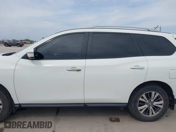 2018 Nissan Pathfinder SV with VIN 5N1DR2MM7JC621456, listed as a IAAI auction lot 42053625 with 95,226 mi miles and . Bid and sale history available at DreamBid. Image 14.
