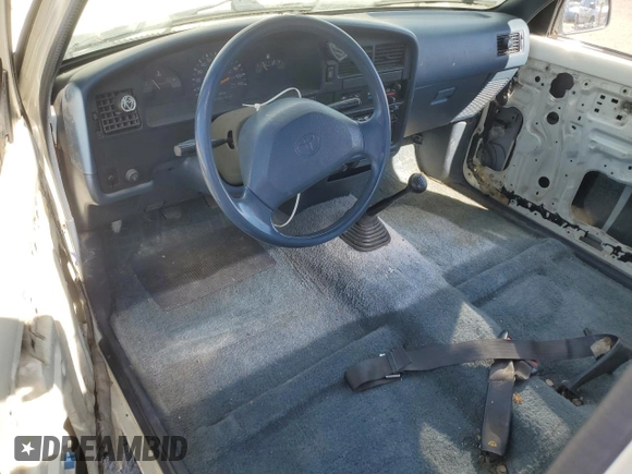 1994 Toyota Pickup z VIN JT4RN81A1R5193791, wystawiony jako Copart lot #48168055 z przebiegiem 22 108 mil mil oraz Szkoda całkowita • Salvage title. Historia ofert i sprzedaży dostępna na DreamBid. Obrazek 8.