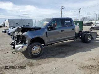 2022 Ford F-350 XL with VIN 1FT8W3DT2NEE14060, listed as a Copart auction lot 51638615 with 202,087 mi miles and Clean Title. Bid and sale history available at DreamBid. Image 1.