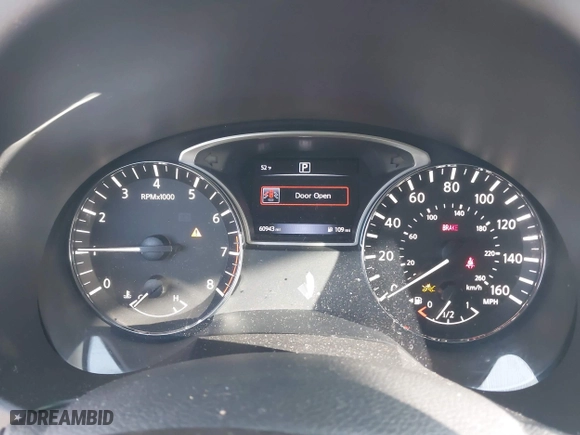 2018 Nissan Altima 2.5 SV with VIN 1N4AL3APXJC295168, listed as a IAAI auction lot 40952599 with 60,943 mi miles. Bid and sale history available at carsss.com. Image 7.