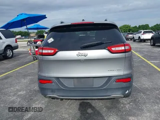 2016 Jeep Cherokee Limited with VIN 1C4PJLDB5GW164781, listed as a IAAI auction lot 42806344 with 137,283 mi miles and . Bid and sale history available at DreamBid. Image 16.