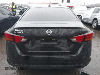 2020 Nissan Altima 2.5 S with VIN 1N4BL4BVXLC261855, listed as a IAAI auction lot 41490344 with 49,871 mi miles. Bid and sale history available at carsss.com. Image 17.