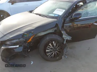 2023 Nissan Altima SV z VIN 1N4BL4DV4PN369993, wystawiony jako IAAI lot #42291109 z przebiegiem 38 500 mil mil oraz . Historia ofert i sprzedaży dostępna na DreamBid. Obrazek 6.
