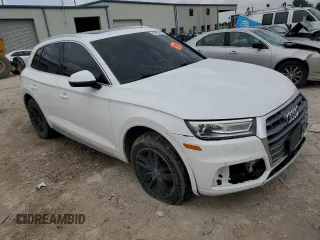 2020 Audi Q5 Premium with VIN WA1ANAFY4L2021302, listed as a Copart auction lot 59854845 with 126,753 mi miles and Clean title. Bid and sale history available at DreamBid. Image 4.