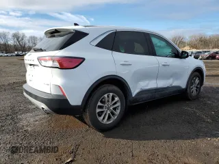 2020 Ford Escape SE with VIN 1FMCU9G60LUA03909, listed as a Copart auction lot 49533385 with 63,438 mi miles and Salvage Title. Bid and sale history available at DreamBid. Image 3.