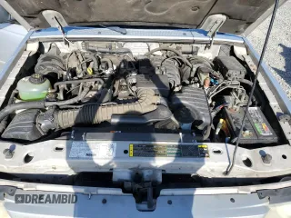 2003 Ford Ranger XL z VIN 1FTYR10D53PA15770, wystawiony jako Copart lot #59225135 z przebiegiem 171 684 mil mil oraz Szkoda całkowita • Salvage title. Historia ofert i sprzedaży dostępna na DreamBid. Obrazek 11.