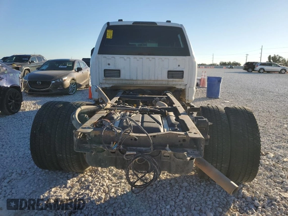 2020 Ford F-350 XL with VIN 1FD8W3HT1LEC39366, listed as a Copart auction lot 80957504 with 129,628 mi miles and Clean title. Bid and sale history available at DreamBid. Image 6.