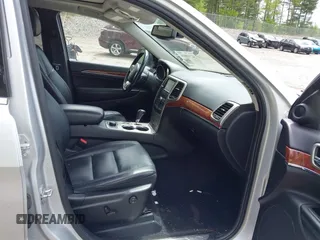 2011 Jeep Grand Cherokee Limited with VIN 1J4RR5GG6BC723134, listed as a IAAI auction lot 42310026 with 117,344 mi miles and . Bid and sale history available at DreamBid. Image 5.