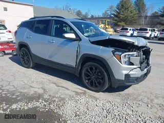 2022 GMC Terrain SLE with VIN 3GKALTEV1NL261718, listed as a IAAI auction lot 41712628 with 45,866 mi miles. Bid and sale history available at carsss.com. Image 1.