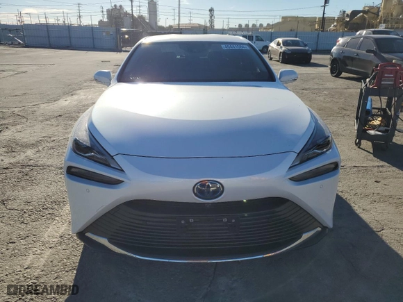 2022 Toyota Mirai XLE with VIN JTDAAAAA0NA007370, listed as a Copart auction lot 40441584 with 3,940 mi miles. Bid and sale history available at carsss.com. Image 5.