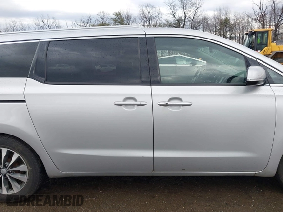2016 Kia Sedona EX with VIN KNDMC5C13G6156874, listed as a IAAI auction lot 41458155 with 108,241 mi miles. Bid and sale history available at carsss.com. Image 14.