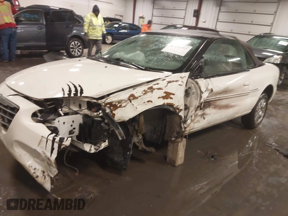 2005 Chrysler Sebring Limited with VIN 1C3EL65R55N627833, listed as a IAAI auction lot 41722397 with 61,742 mi miles and . Bid and sale history available at DreamBid. Image 2.
