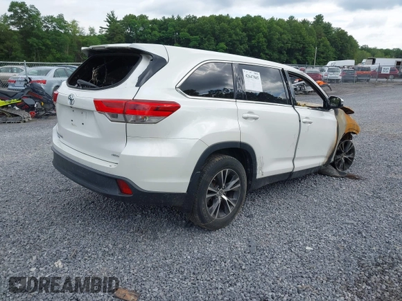 2019 Toyota Highlander LE с VIN 5TDBZRFH8KS955063, выставлен на аукционе IAAI как лот 42647865 с пробегом 63 275 миль миль и . История ставок и продаж доступна на DreamBid. Изображение 4.